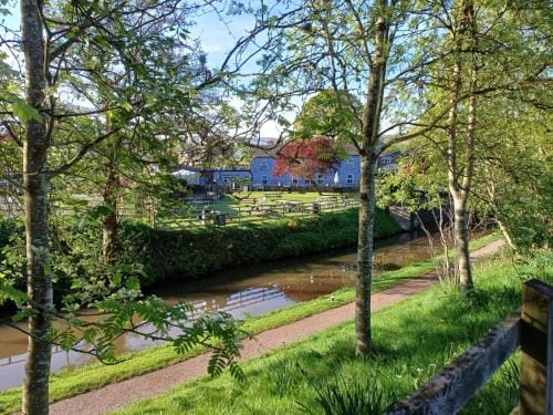 Coach & Horses Inn Inn in Wales