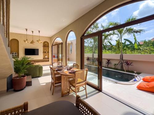 Stunning new 2-Bedroom Villa with Private Pool in North Canggu Hotel in North Kuta