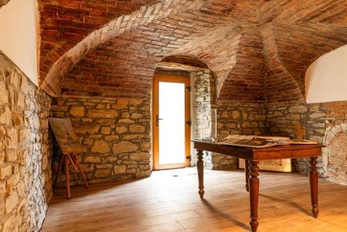 Villa Leonetti B&B - Restored Stone Villa - UNESCO Langhe Region Hotel in Liguria