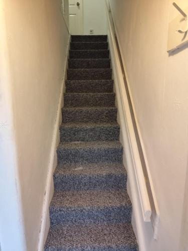 Double Bedroom 78GL1 Greater Manchester Hotel in Oldham District