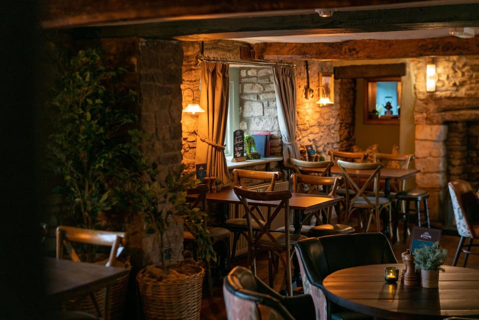 Crown Inn at Tolldown Inn in England