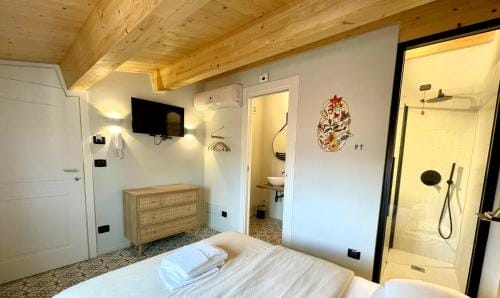 Casa Florens Guest House Hotel in San Benedetto del Tronto