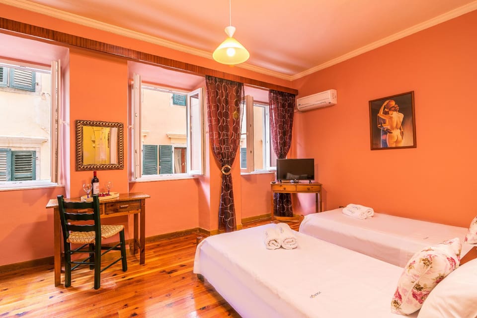 Venetian Reale Apartment Hotel in Corfu