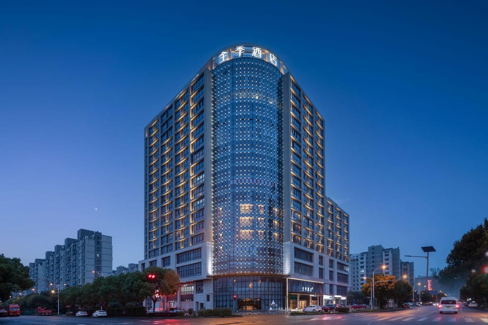 Ji Hotel Zhangjiagang Shazhou Lake Science and Technology Innovation Park Hotel in Suzhou