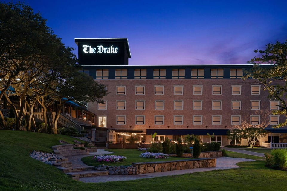 The Drake Oak Brook, Autograph Collection Hotel in Oak Brook