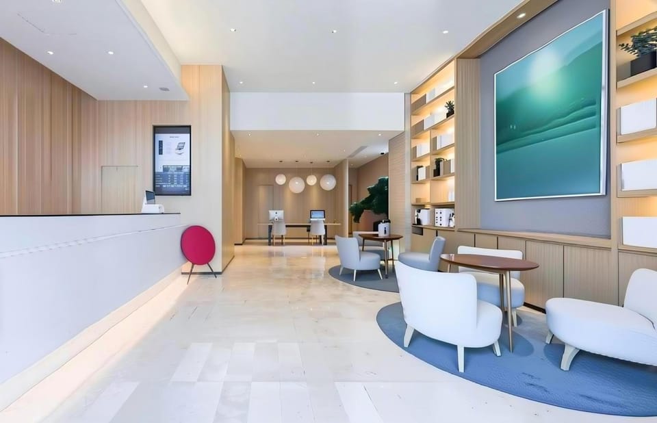 Ji Hotel Shanghai Caohejing Hongmei Road Hotel in Shanghai