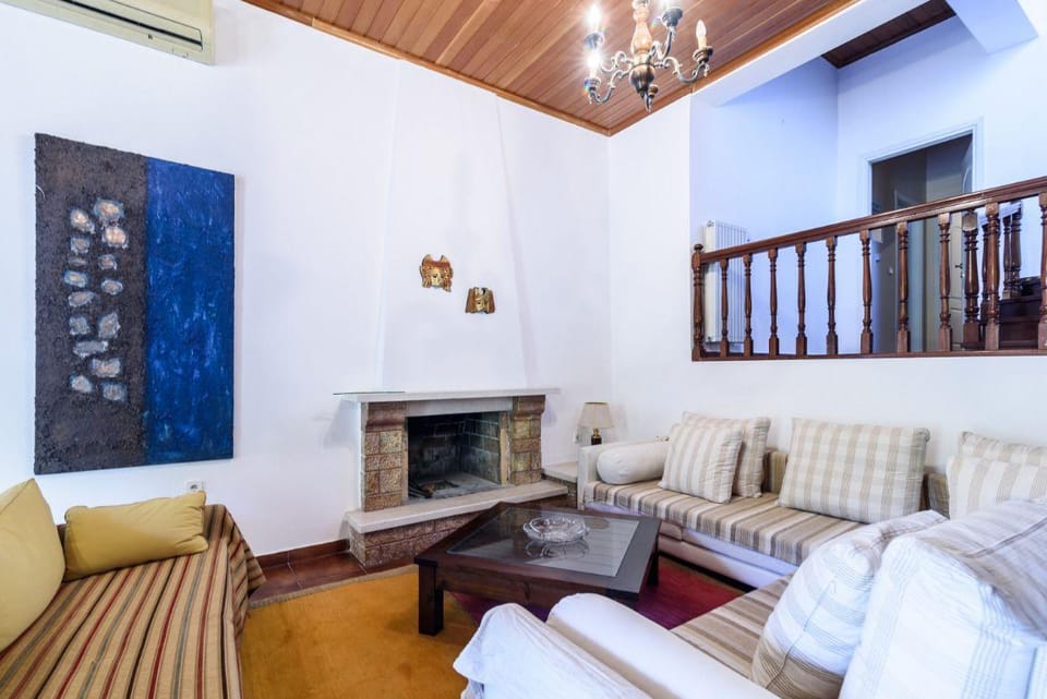 Villa Aris Hotel in Peloponnese, Western Greece and the Ionian