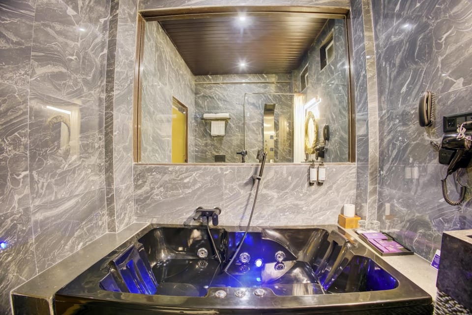 Cozzet Mahad Hotel in Maharashtra