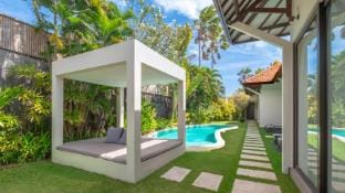 Villa Alice Satu Hotel in Kuta