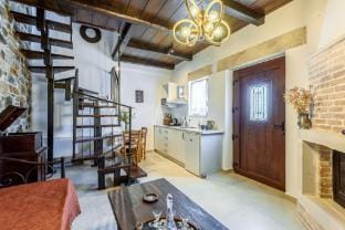 Minos Country Living maisonette with private pool Hotel in Crete