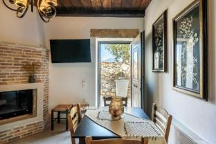 Minos Country Living Alexander maisonete with pool Hotel in Crete