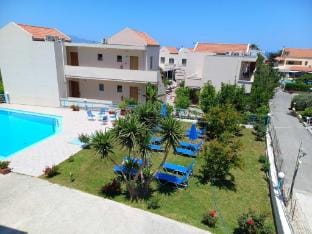 Litinas Apt with pool & balcony with sea view Hotel in Agia Marina
