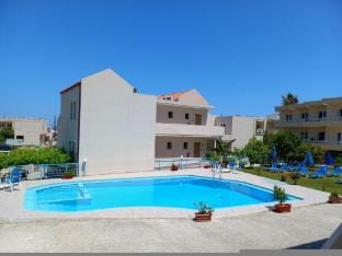 Litinas Apt with pool &balcony with side pool view Hotel in Agia Marina