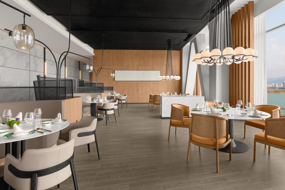 Sheraton Hangzhou Fuyang Hotel in Hangzhou