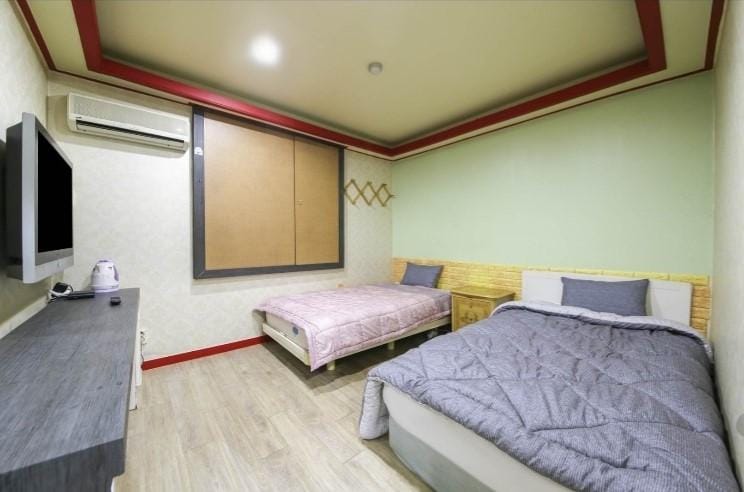 Hoengseong White Motel Motel in South Korea