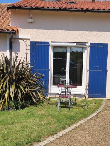 Gite de la Lorada Hotel in Centre-Val de Loire