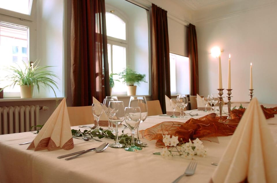 AKZENT Hotel Gruner Baum Check in Kiosk vorm Hotel Hotel in Hesse
