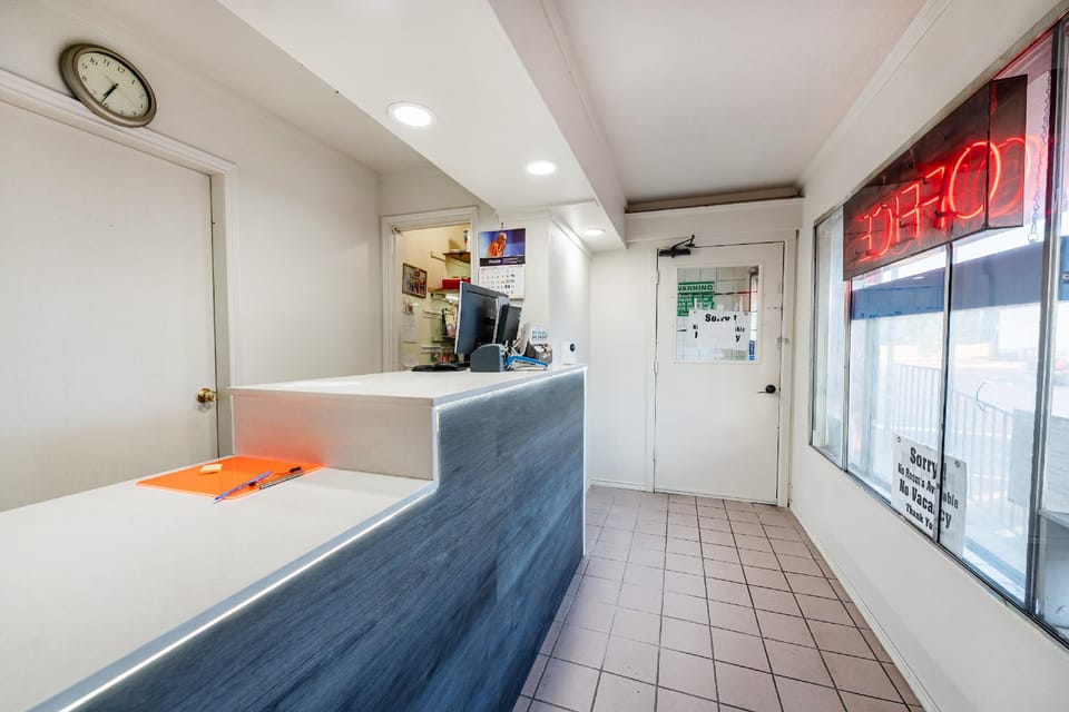 Best Value Inn by OYO Portland OR South East Hotel in Portland