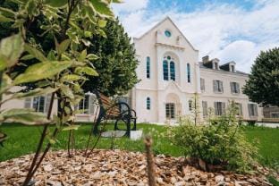 Appart'hôtel Saint-Denis, Studio 16 Hotel in Centre-Val de Loire