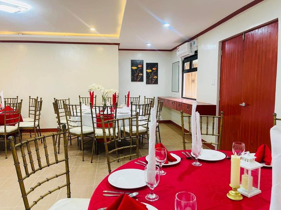 Red Apple Hotel and Resort Bed and Breakfast in Calabarzon