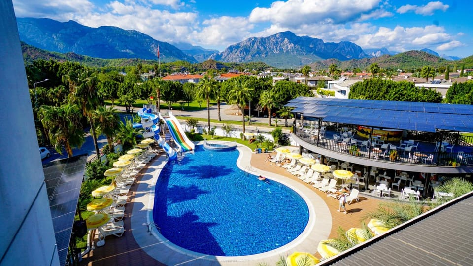 Istanbul Beach Hotel                                                                        Hotel in Antalya Province