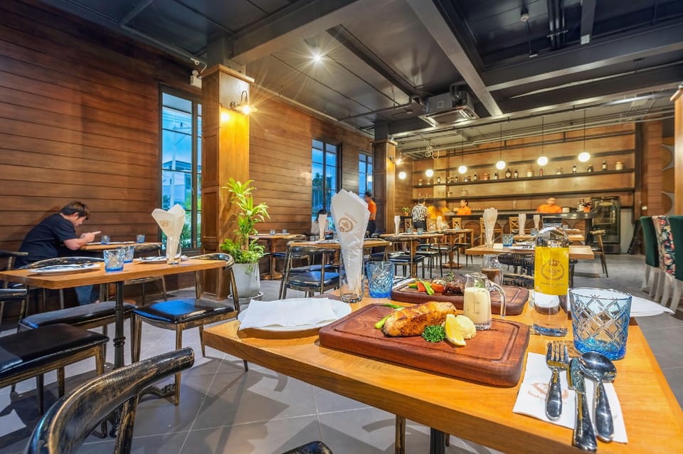 Beehive Boutique Hotel Phuket Hotel in Chalong