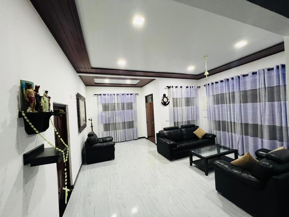 Kingz Kottage by Andy's Villa Resort in Negombo