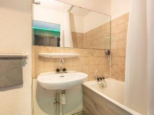 Le Vernon N°721 - ST4 Hotel in Provence-Alpes-Côte d'Azur