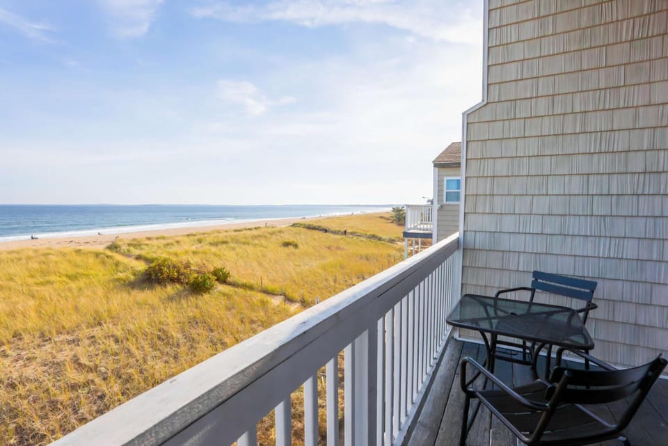Waves Oceanfront Resort Hotel in Old Orchard Beach