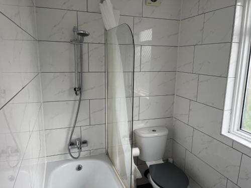 Double room in Wembley Hotel in Wembley