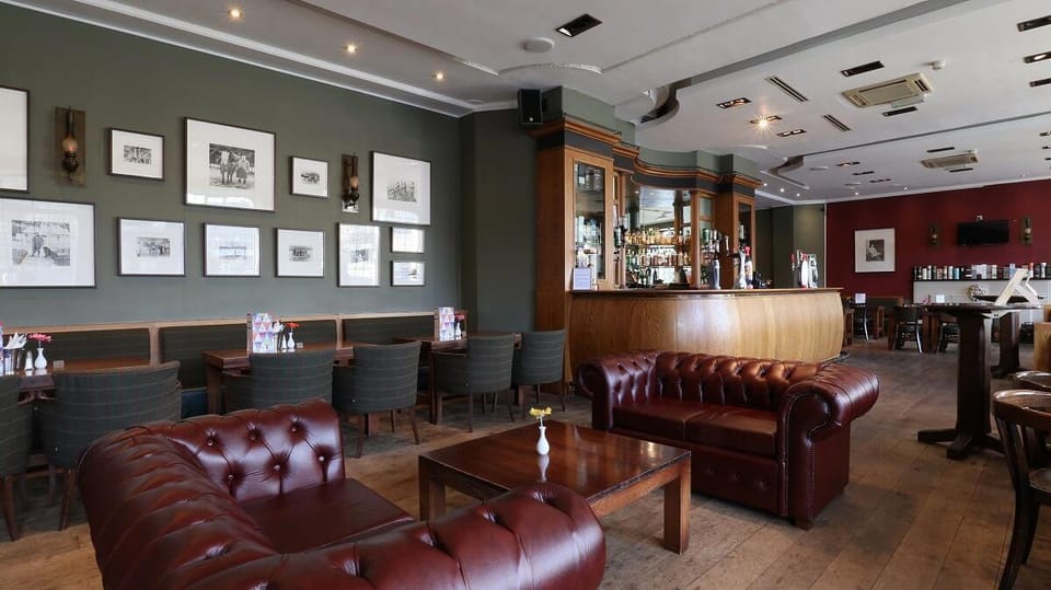 Bar/lounge