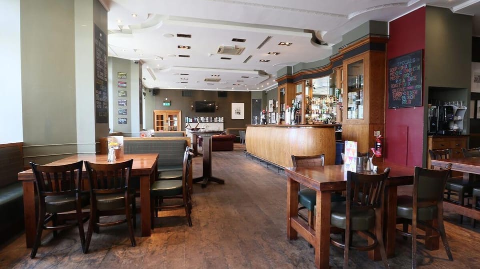Bar/lounge