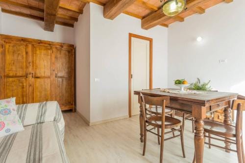 Apt With Breezy Terrace Feel the Cucco's Wind Hotel in Umbria