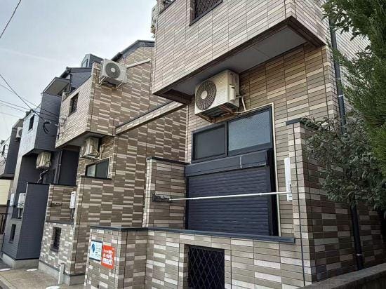 Cherry House Hotel in Fukuoka