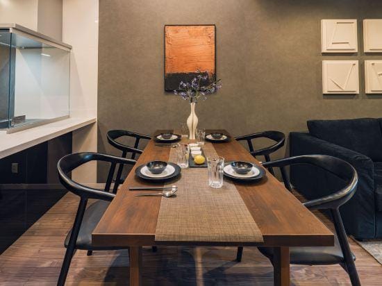 JS xiaozhai･izayoi Hotel in Osaka