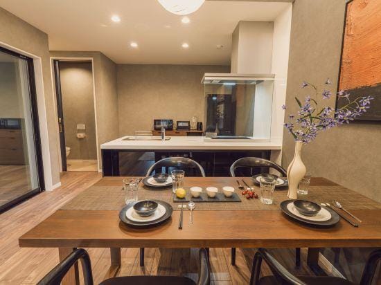 JS xiaozhai･izayoi Hotel in Osaka