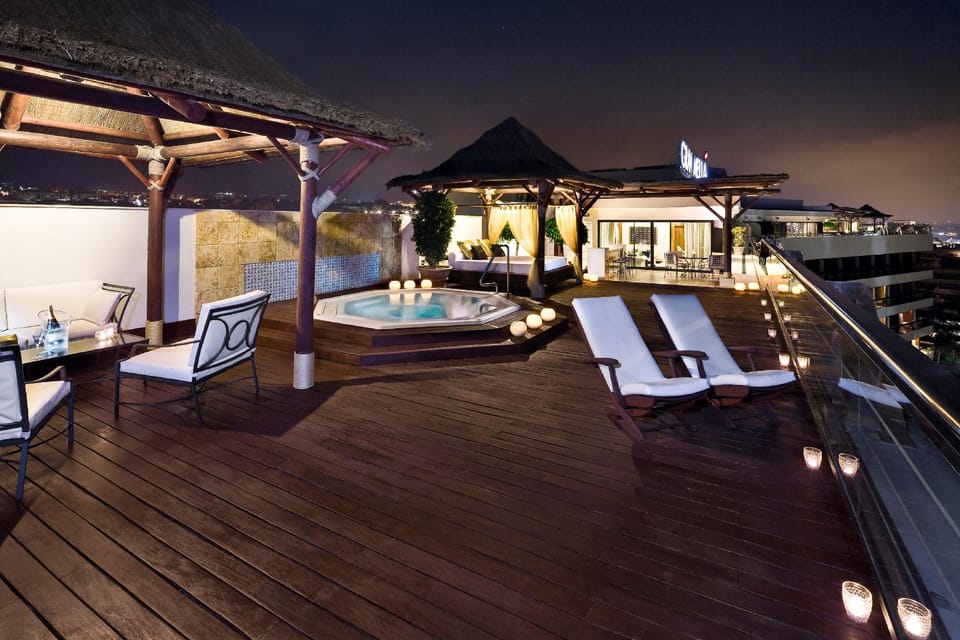 Hot tub
