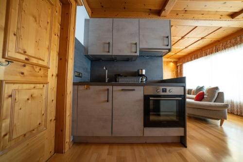 Haus Golker Ferienwohnungen & Fruhstuckspension Hotel in Carinthia, Austria