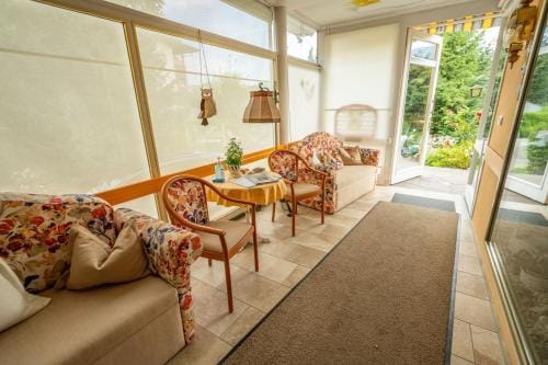 Haus Golker Ferienwohnungen & Fruhstuckspension Hotel in Carinthia, Austria