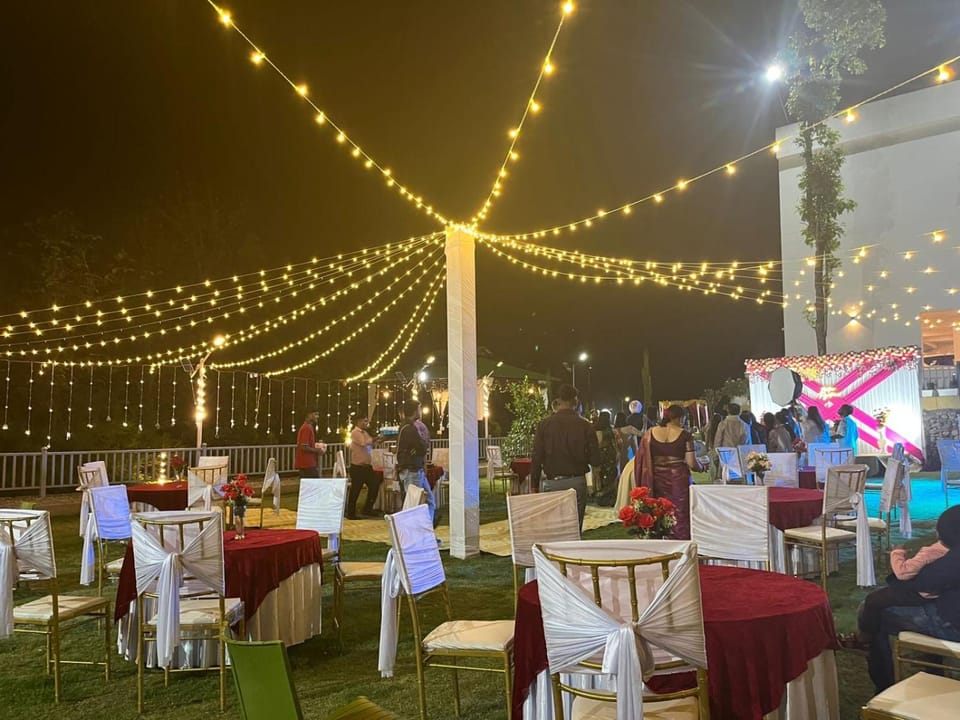 The Gooseneck Hotel and Restaurant Hotel in Uttarakhand