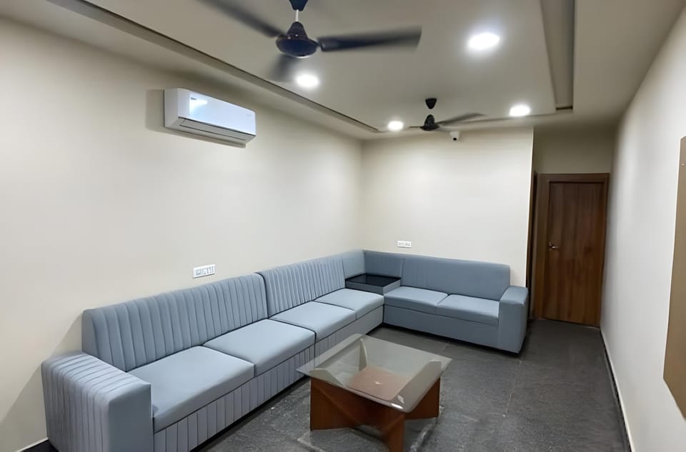 Hotel Saffron Restaurant and Bar Hotel in Rajasthan