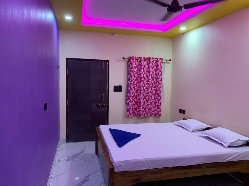 SHREE GUNDICHA LODGE Hotel in Puri