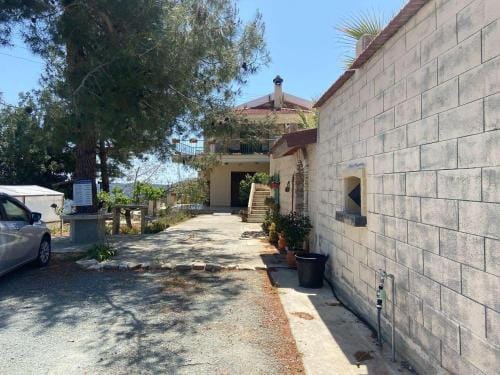 Olive Grove Cottage Guest house Hotel in Limassol District