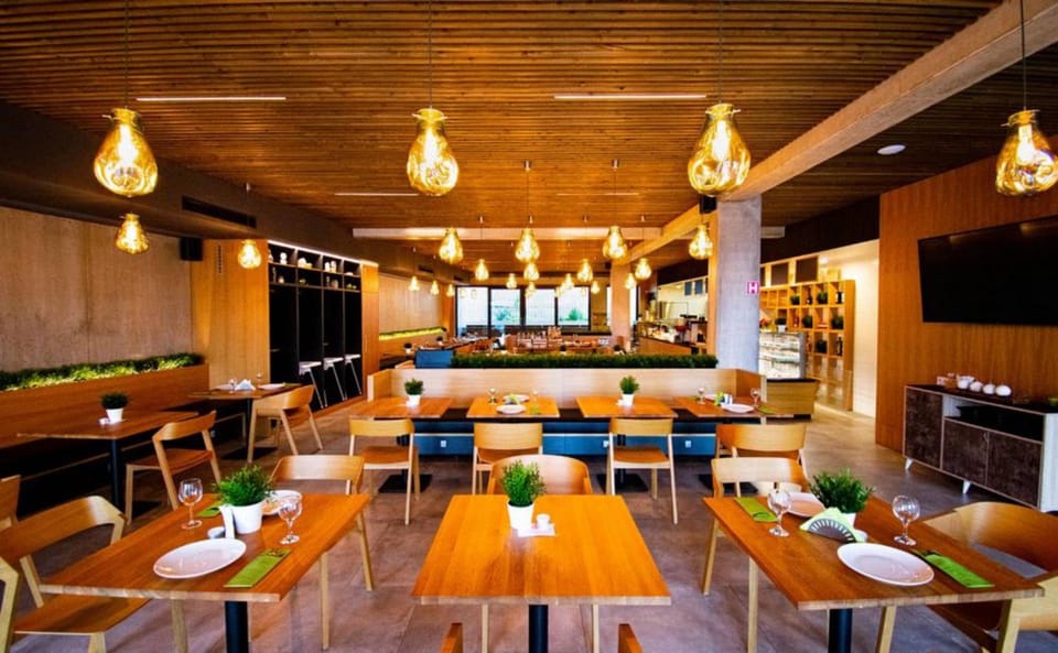 Shared lounge/TV area