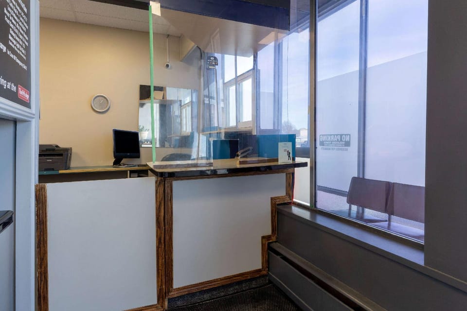 Thriftlodge by Wyndham Regina North Hotel in Regina