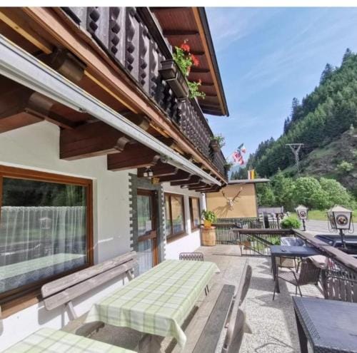 Tattoo PENSION mit Restaurant und Tattoo-Studio Hotel in Carinthia, Austria