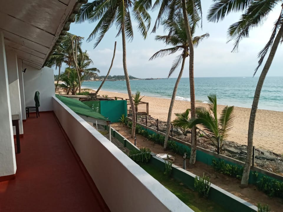 Hotel New SeaSide Inn Inn in Hikkaduwa