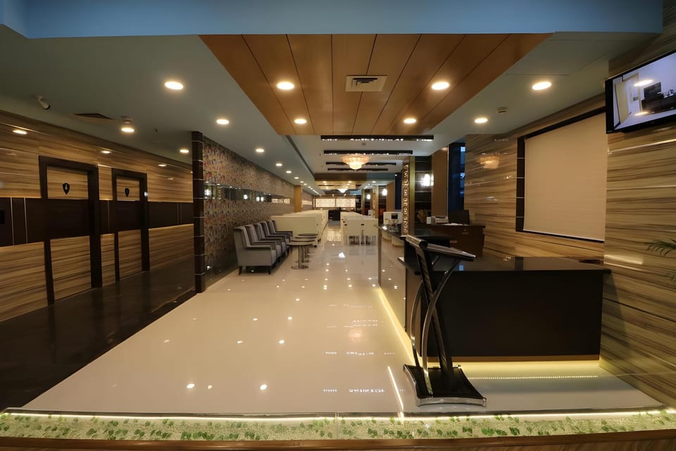 Aristocrat Hotel, New Town, Kolkata Hotel in Kolkata