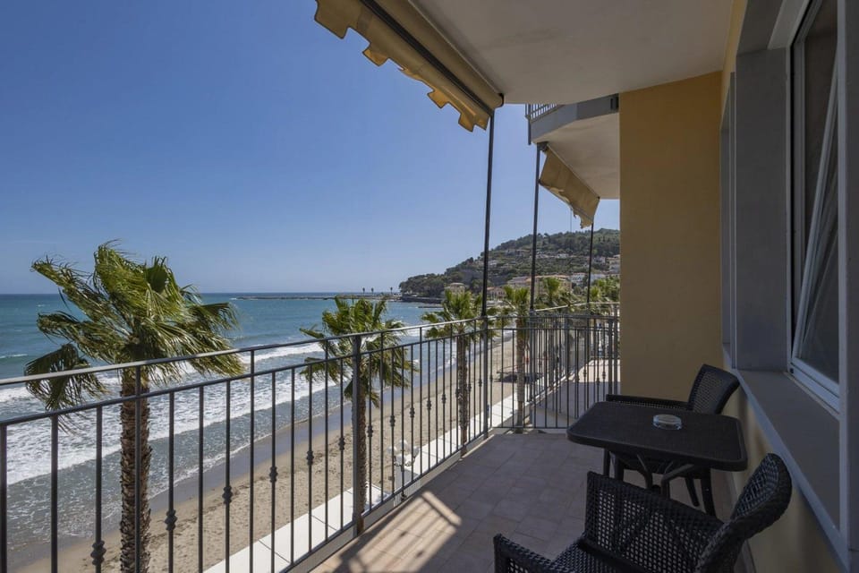 B&B HOTEL Diano Marina Palace Hotel in Diano Marina