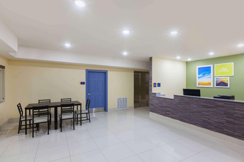 Days Inn by Wyndham Baton Rouge Airport Hotel in Baton Rouge